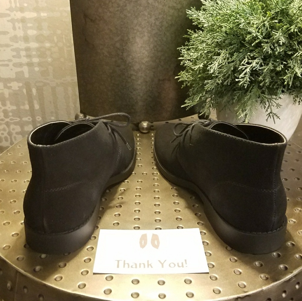 NWT Men's "Chukka" Suede Shoes - Picture 5 of 7